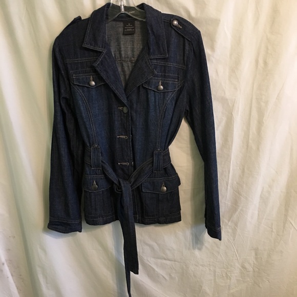 Top - Picture 2 of 5